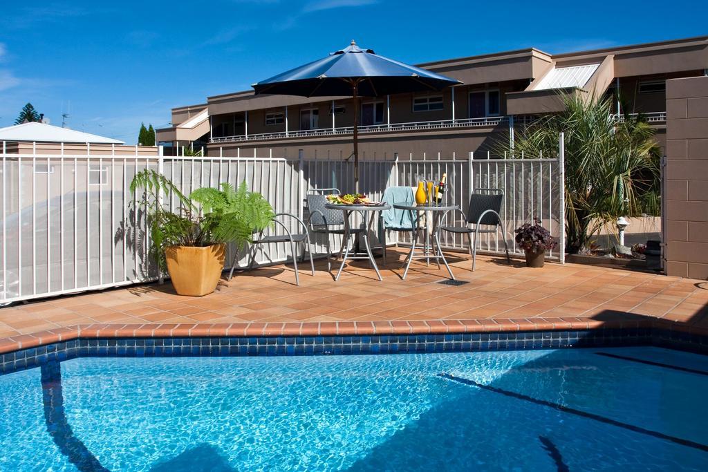Baywatch Motor Inn Mount Maunganui Kültér fotó